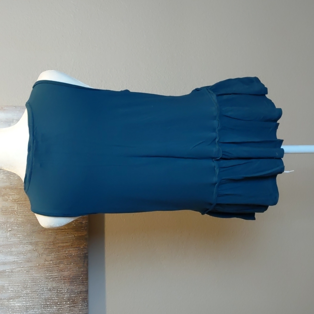 Loft Ruffle Bottom Top - Picture 3 of 4